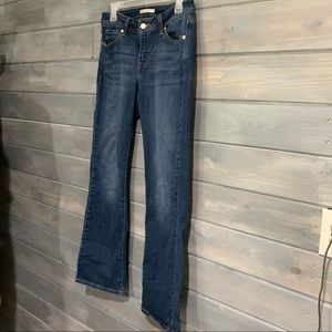 Free top! 529 Levi’s Bootcut Jeans
